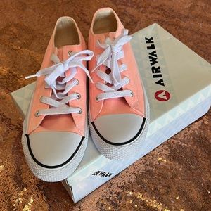 Women's Airwalk Legacee Pink Canvas Lace-Up Sneakers, Size 8.5 - NEW IN BOX!